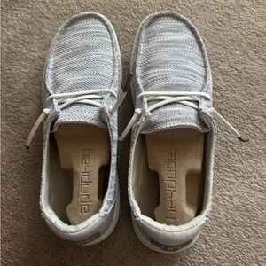 Women’s hey dudes. Size 9